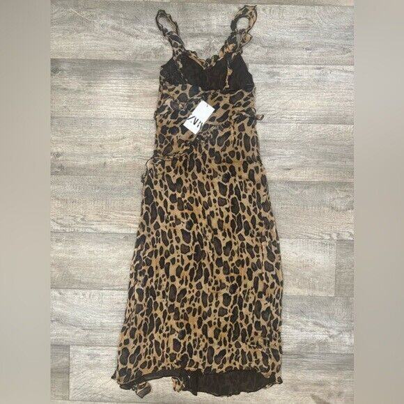 RARE!!! ZARA VIRAL DRESS!!! Printed Midi Dress NWT LAST ONE!!! - Picture 16 of 16
